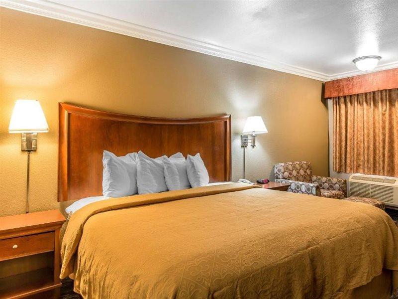 Quality Inn Lake Elsinore I-15 Kültér fotó