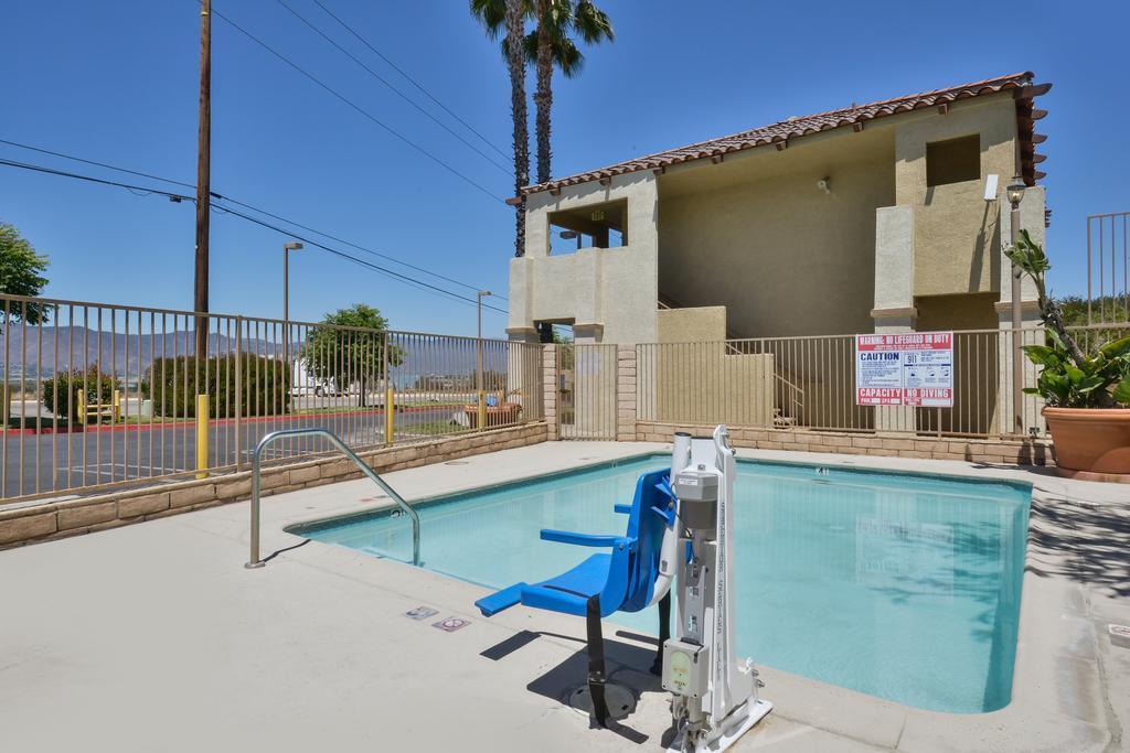Quality Inn Lake Elsinore I-15 Kültér fotó