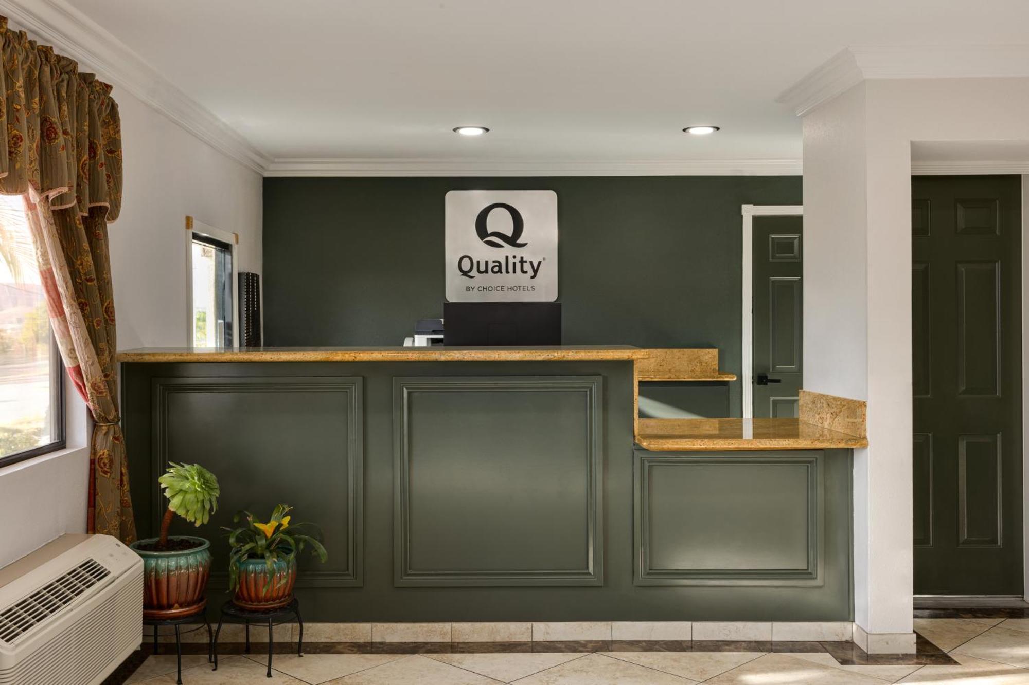 Quality Inn Lake Elsinore I-15 Kültér fotó