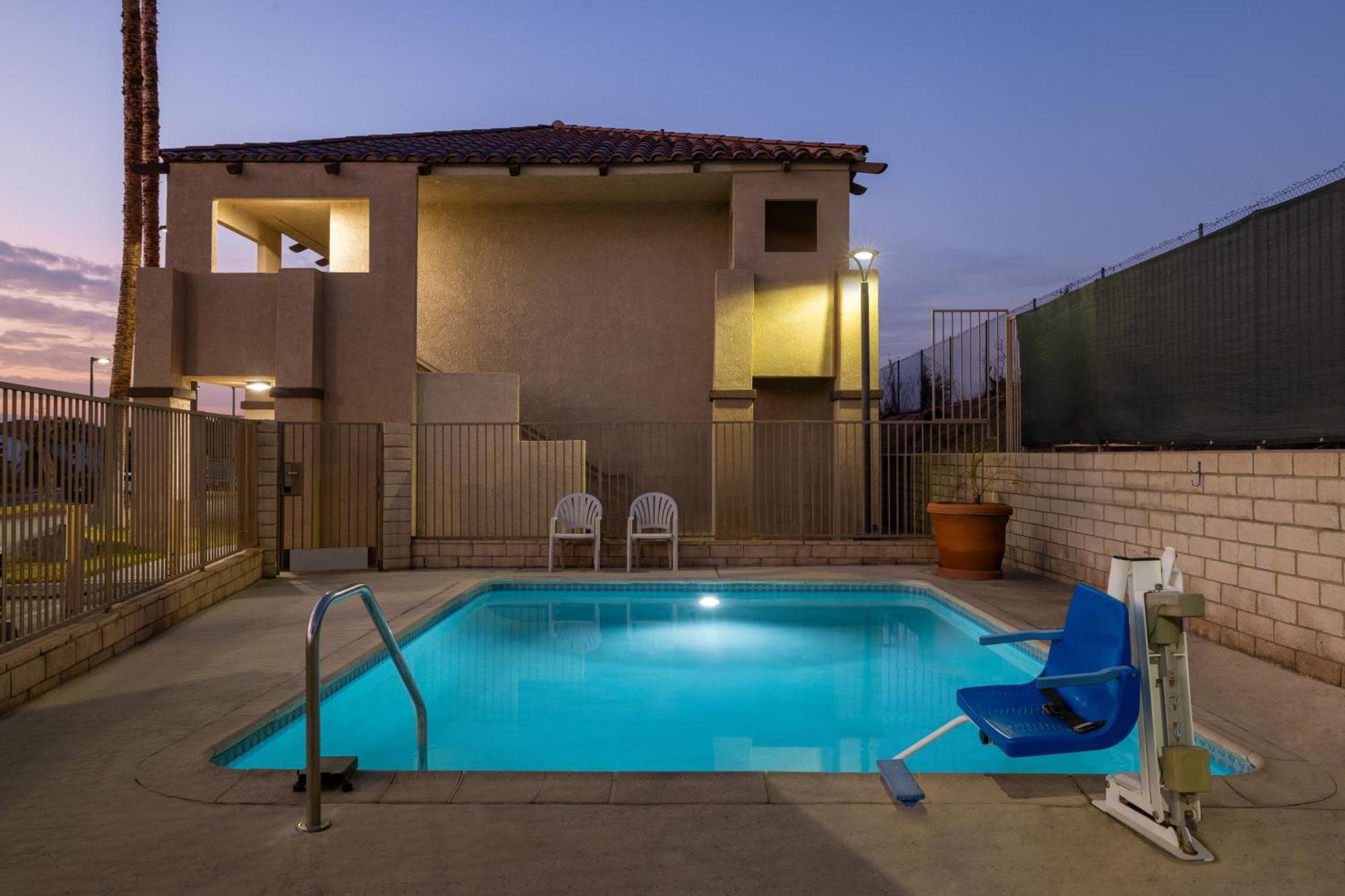 Quality Inn Lake Elsinore I-15 Kültér fotó